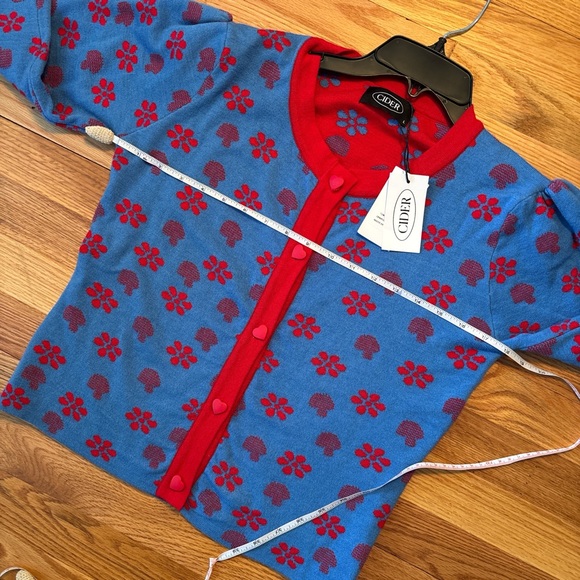 Cider Women’s Red Blue Mushroom & Floral Cardigan NWT Sz Large - Picture 6 of 7